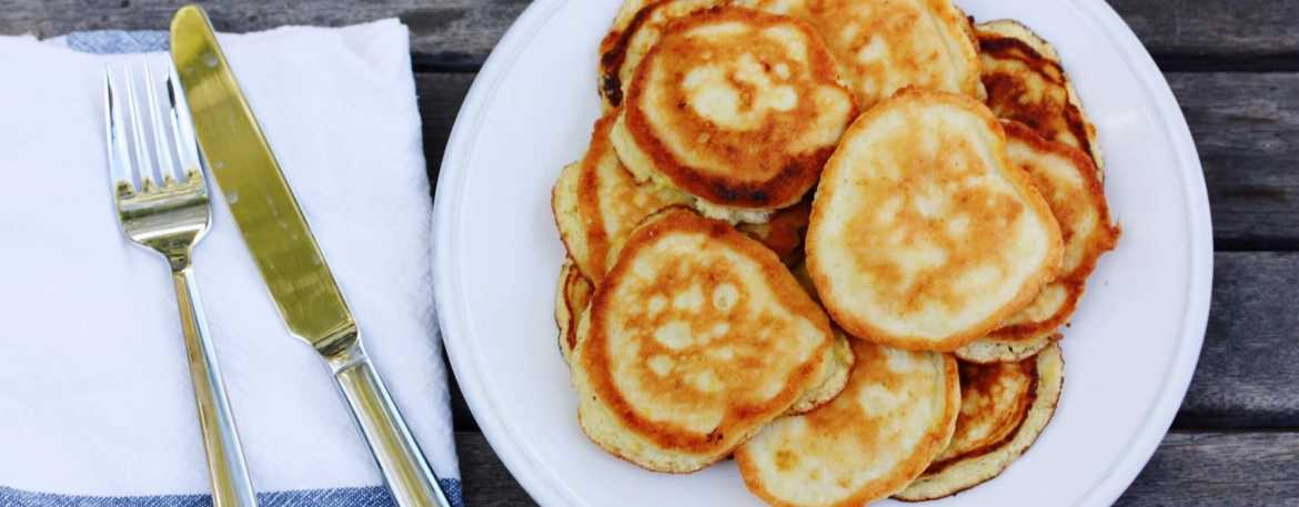 Кукурузные оладьи с кокосовой стружкой рецепт с фото