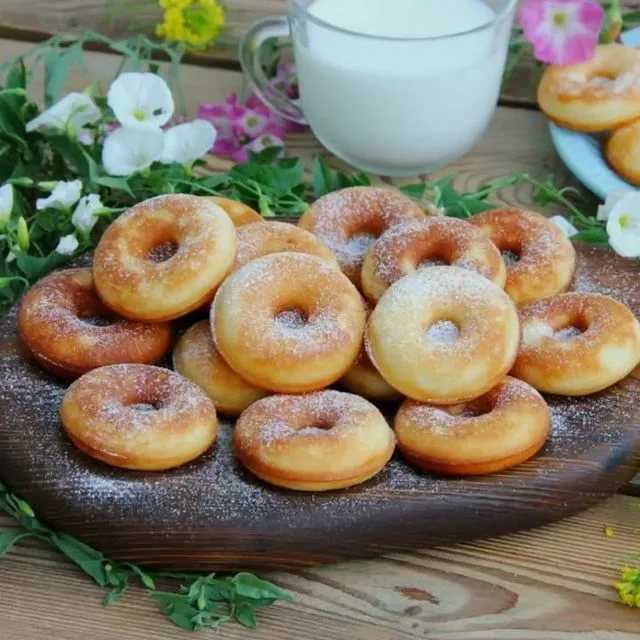 Дрожжевые пончики: вкусный рецепт с пошаговыми фото