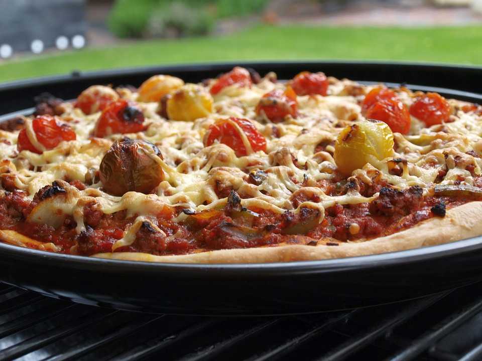 Пицца на сковороде за 10 минут - быстрые и вкусные пошаговые рецепты