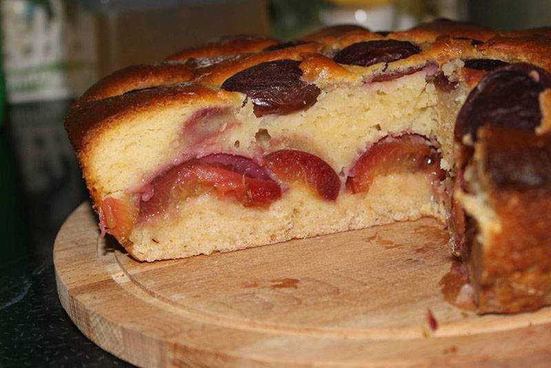 7 различных способов испечь пирог со сливами