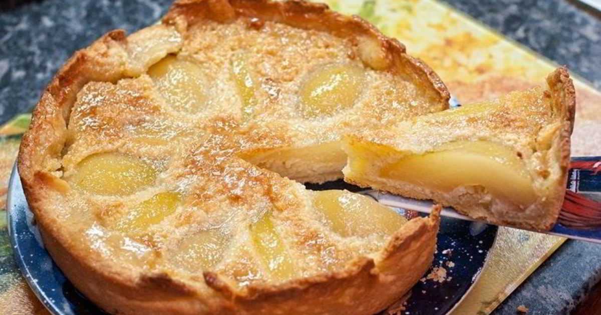 Пирог с карамелизированными яблоками – 7 рецептов в духовке, мультиварке или сковороде