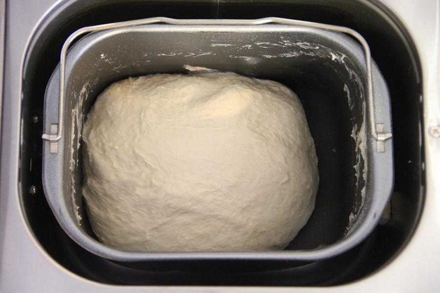 Дрожжевые пирожки в хлебопечке с картошкой и 15 похожих рецептов: видео, фото, калорийность, отзывы - 1000.menu