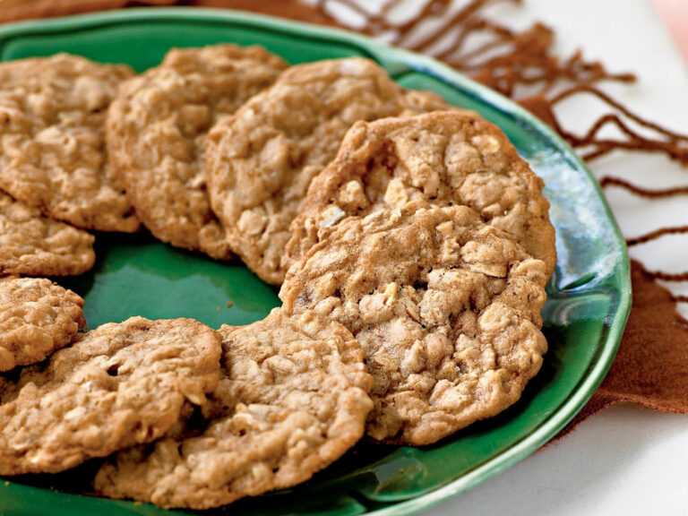 Вкусное диетическое печенье из овсяных хлопьев: рецепты, калорийность, польза и вред
