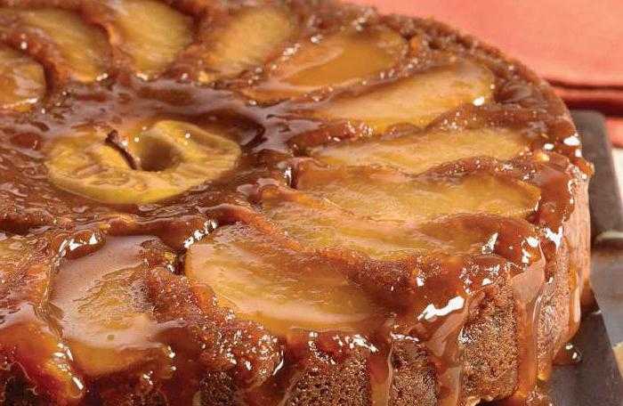 Пирог с карамелизированными яблоками: рецепт