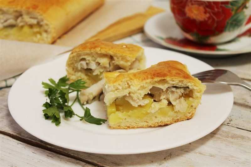 Пирожки с картошкой, испечённые в духовке — 7 рецептов приготовления