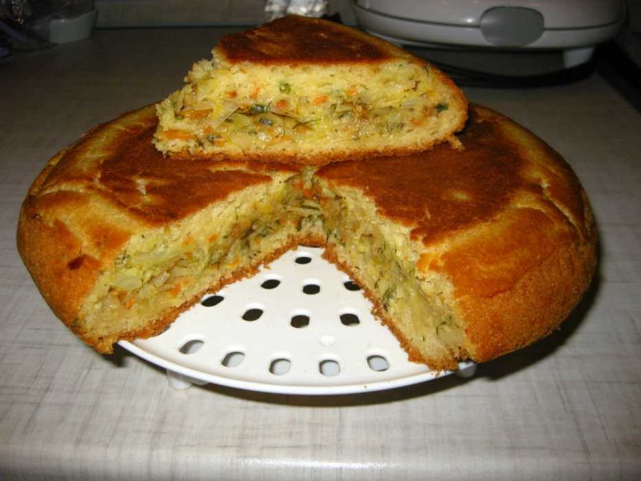 Заливной пирог с луком и яйцом в мультиварке рецепт с фото