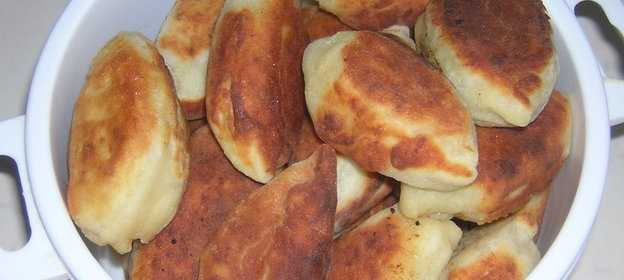 Пирожки с картошкой и ливерной колбасой - пошаговый рецепт приготовления с фото