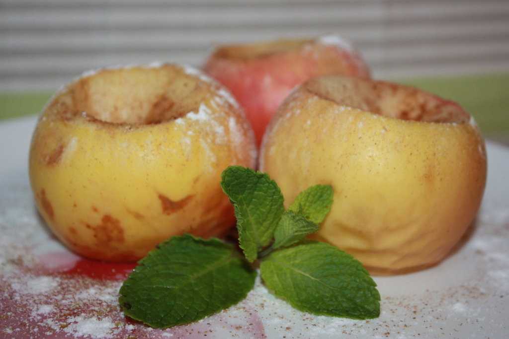 Постные блины с яблоками и корицей запеченные в духовке - повар