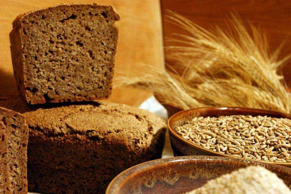 Хлеб из проросшей пшеницы и ячменя - польза благодаря составу