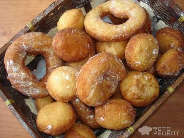 Пончики на дрожжах — классические рецепты пышных пончиков