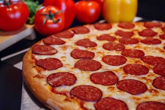 Как приготовить пиццу с сервелатом: поиск по ингредиентам, советы, отзывы, пошаговые фото, подсчет калорий, удобная печать, изменение порций, похожие рецепты