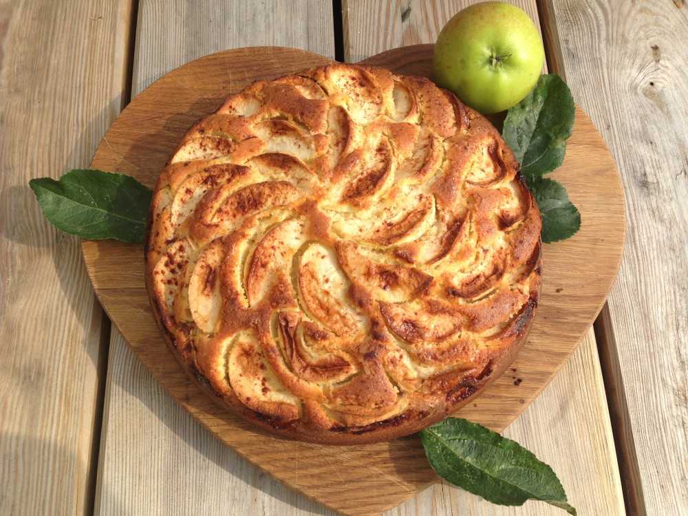 Мини-пирог с яблоками