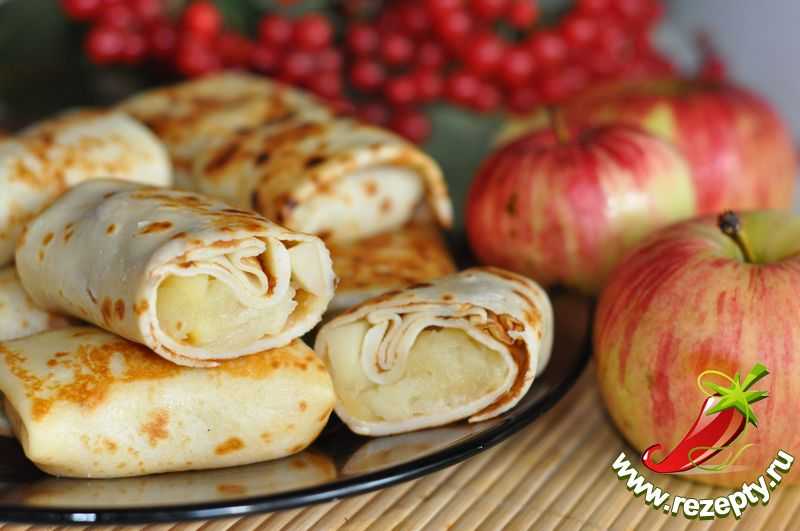Блины с яблоками: готовим пошагово и выбираем лучший рецепт