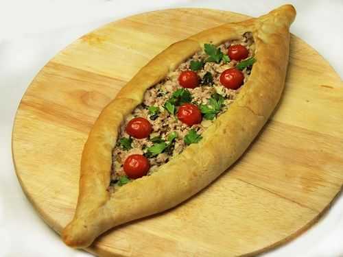 Рецепт пиде с фото: турецкая пицца в виде лодочки с сыром, яйцом, с мясом или фаршем, пошаговое приготовление в домашних условиях