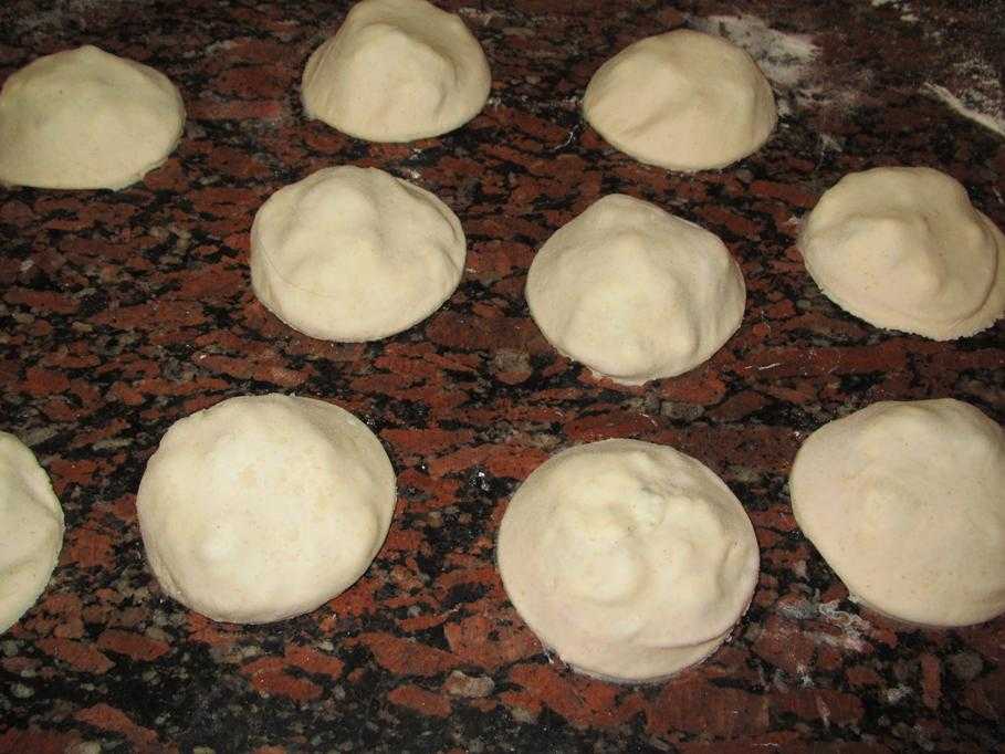 Пирожки «бомбочки» с помидорами (пошаговый рецепт с фото)