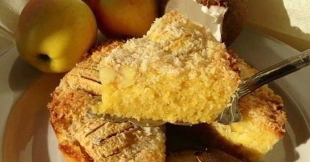 Вкусный пирог с яблоками и кокосом