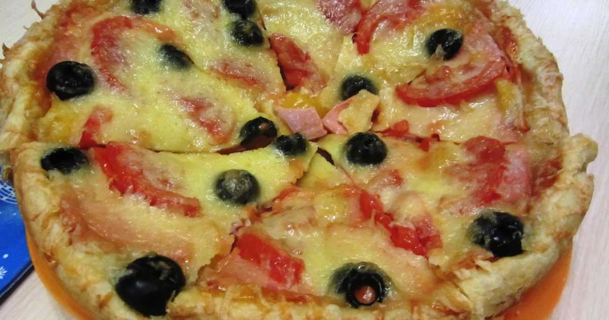 Как сделать пиццу из слоеного теста в духовке по пошаговому рецепту с фото