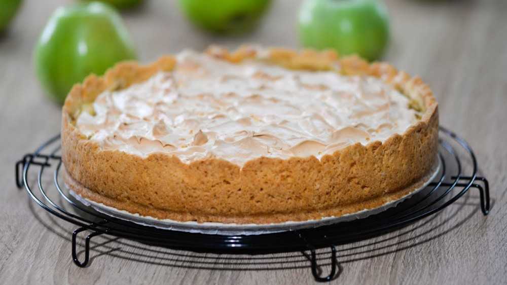 Пирог с яблоками в мультиварке — 9 простых рецептов