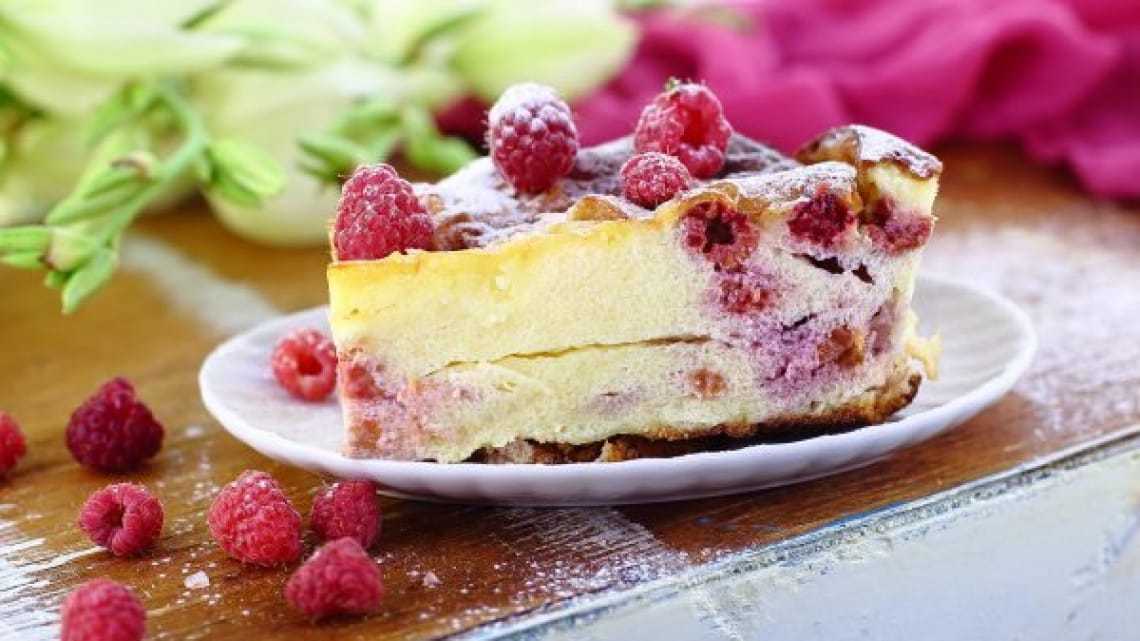 Миндальный пирог с малиной — пошаговый рецепт с фото