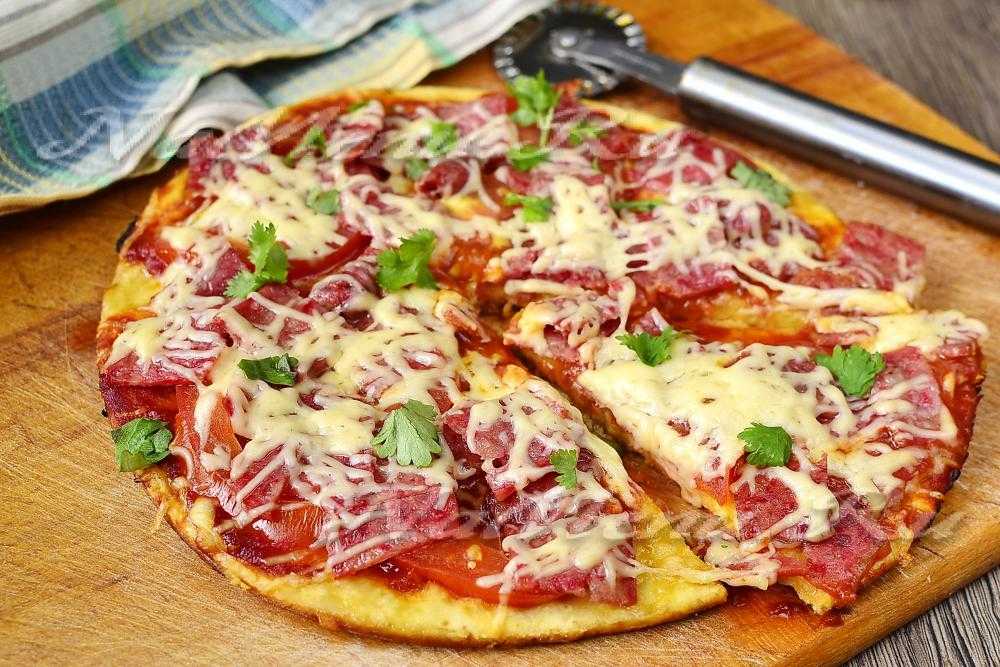 Пицца на сковороде за 10 минут — 10 быстрых пошаговых рецептов