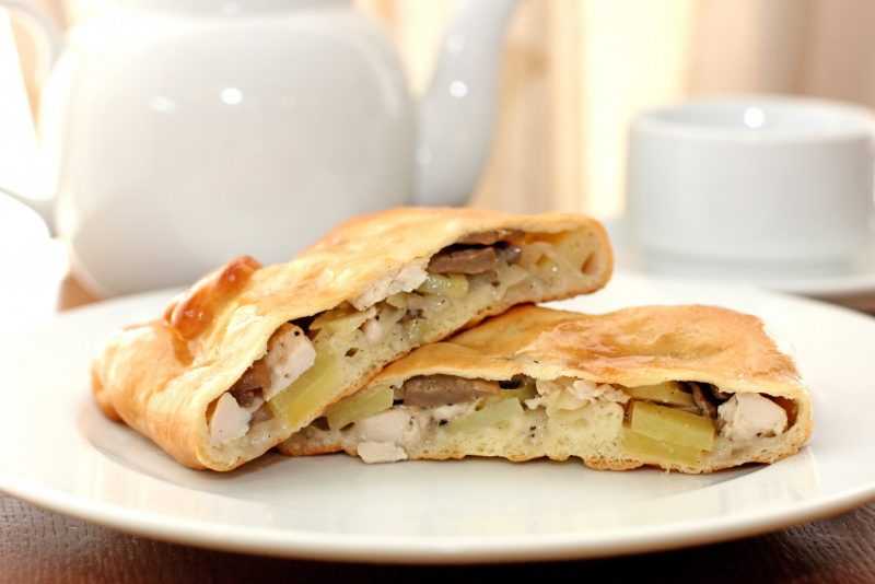 Пирог с картошкой и курицей в духовке рецепт с фото пошагово и видео - 1000.menu