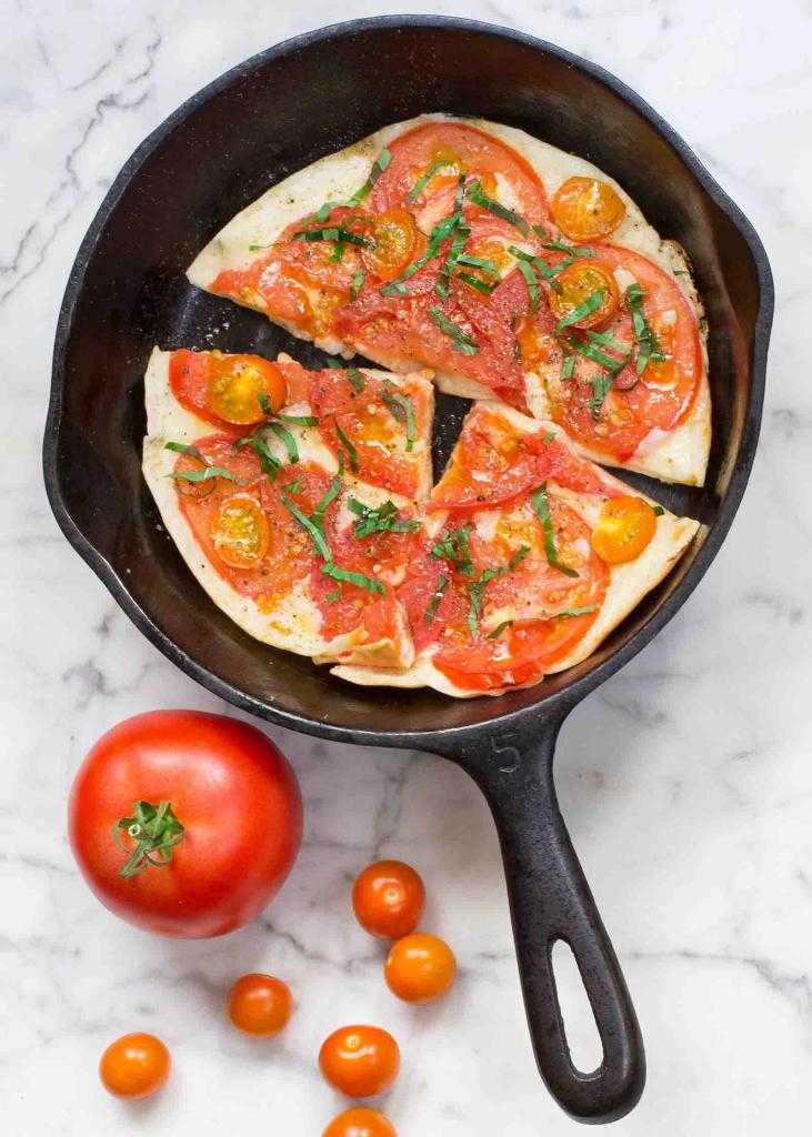Быстрая пицца на сковороде за 10 минут - свежий рецепт 2019