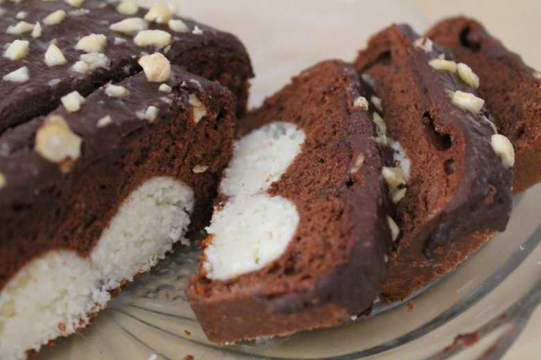 Шоколадно-творожный пирог с шариками. шоколадный пирог с творожными шариками.