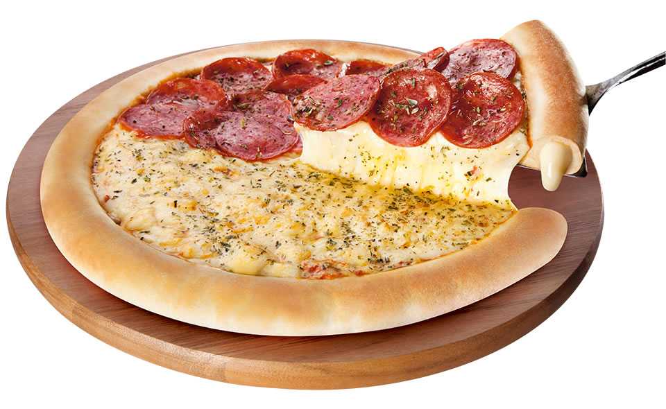 Пицца с колбасой и маринованными огурцами, пошаговый рецепт с фото