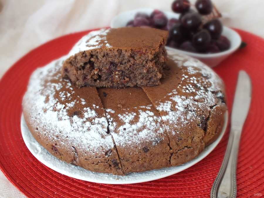 Шоколадный кекс с орехами в мультиварке рецепт с фото пошагово - 1000.menu