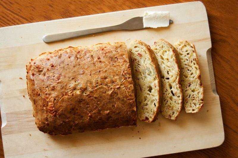 Тут вы узнаете, как лучше всего приготовить блюдо Хлеб с сыром  порядок приготовления, советы, состав, похожие рецепты, комментарии, пошаговые фото