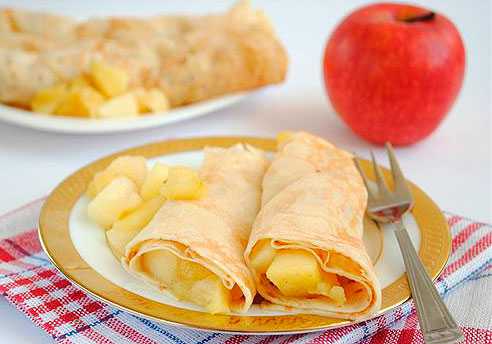 Блины с яблоками и корицей: рецепт сладких блинчиков с ароматной начинкой