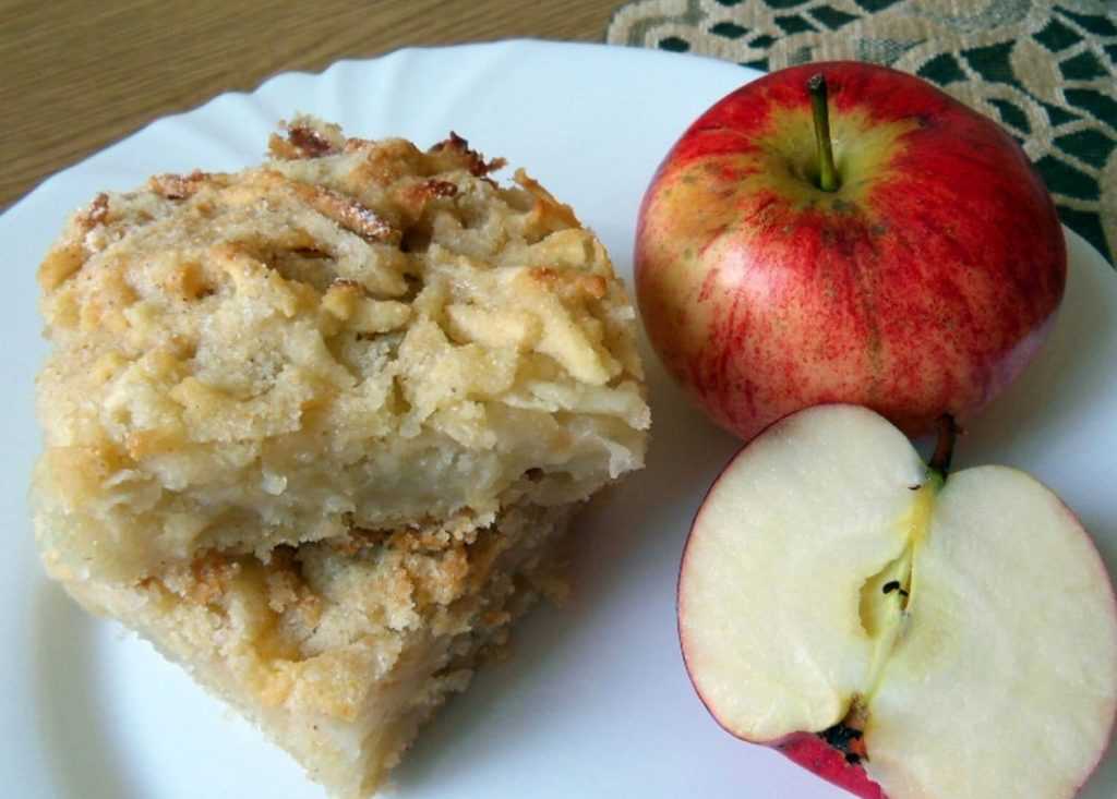 Насыпной пирог с яблоками — 5 рецептов приготовления