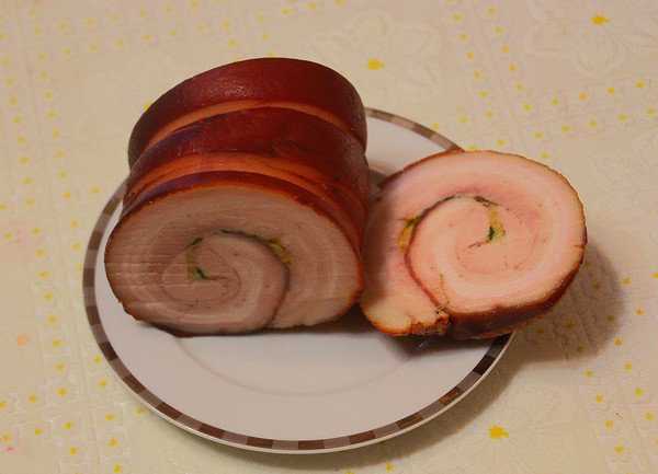 Рулет из рульки свиной вареный рецепт с фото пошагово в домашних условиях