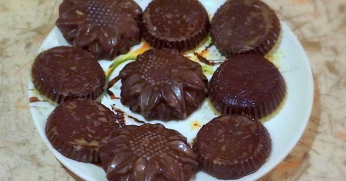 Классическая шоколадная колбаска из печенья и какао  со сгущенкой