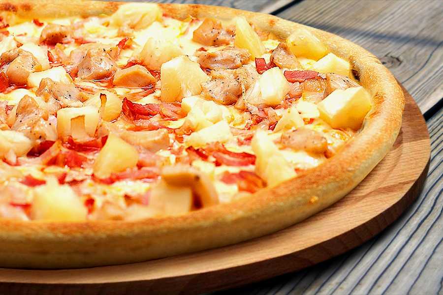 Пицца "гавайская" с п/к колбасой и ананасами - домашняя выпечка -...