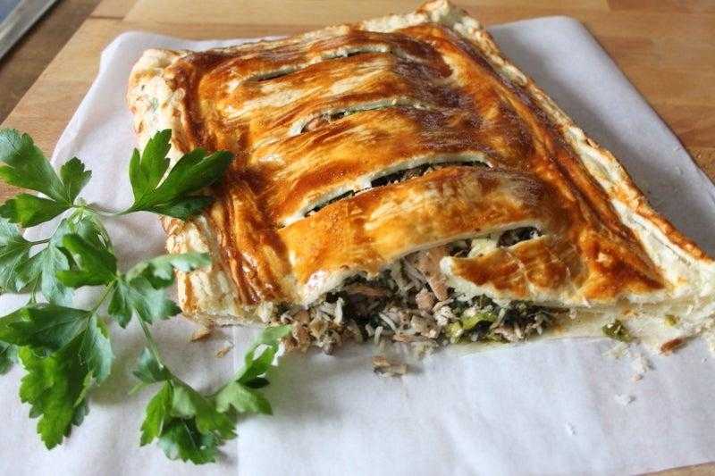 Пирог с рисом и яйцом