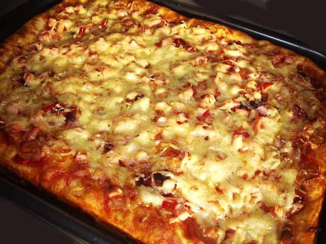 Пицца с курицей — 12 вкусных рецептов приготовления дома