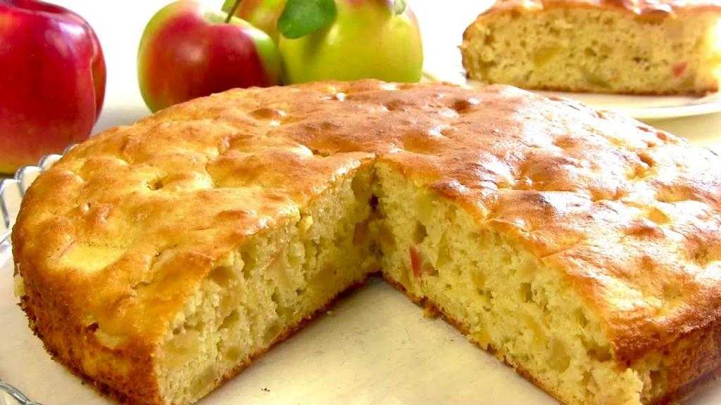 Шарлотка с яблоками в духовке - готовим быстро и очень вкусно! 10 пошаговых рецептов пышной шарлотки с фото