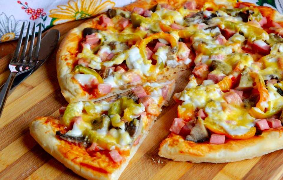 Пицца в духовке на кефире – подробные рецепты с фото