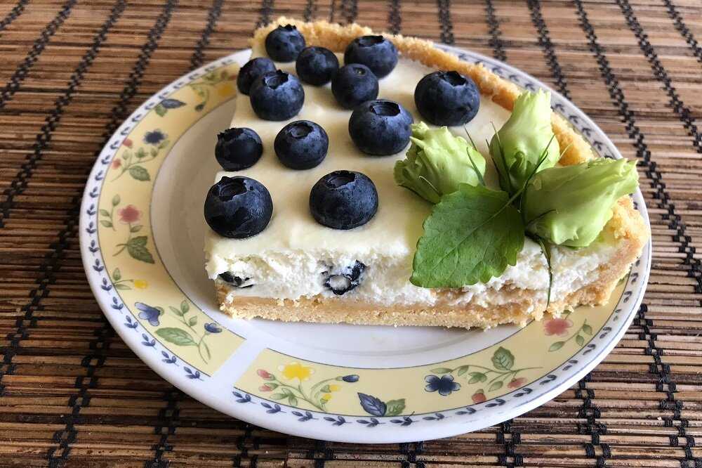 Пирог с голубикой рецепт с фото - 1000.menu