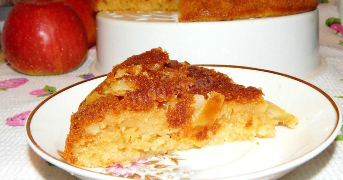 Шарлотка с яблоками в мультиварке — пошаговые рецепты пышного яблочного пирога