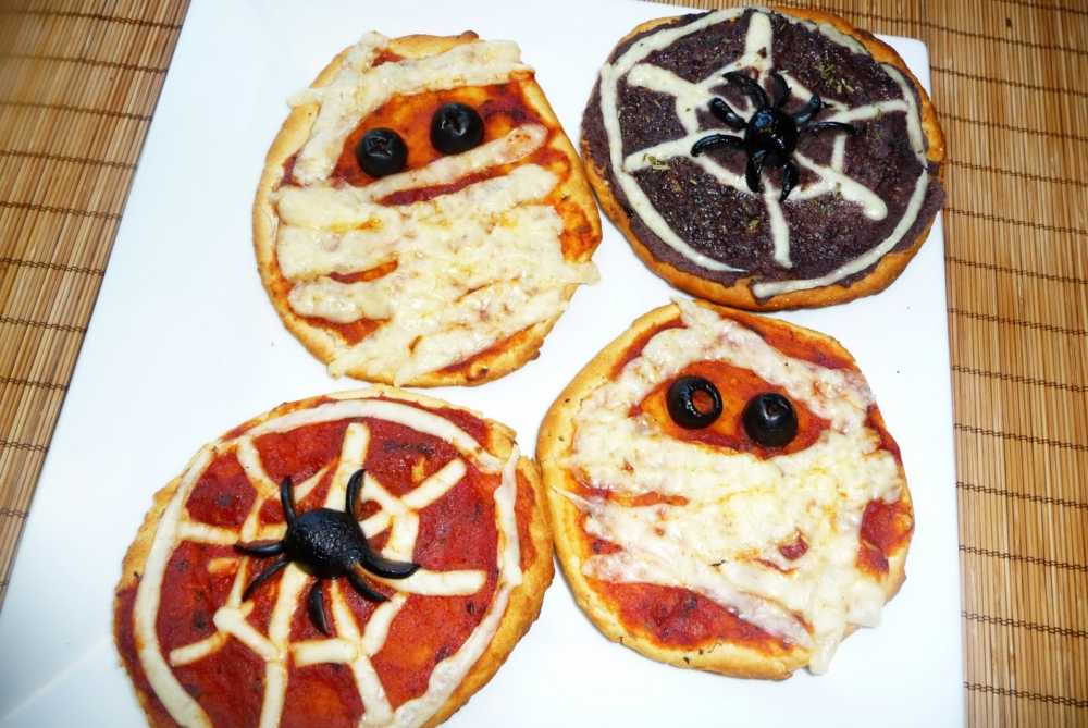 Пицца из слоеного теста на хеллоуин рецепт с фото и видео - 1000.menu