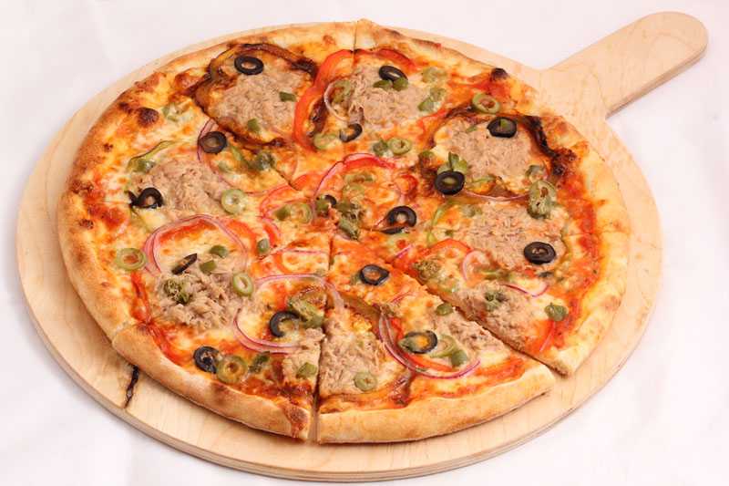 Пицца с тунцом пошаговый рецепт (30 фото)