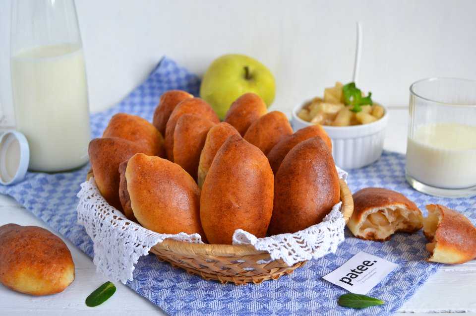 Жареные пирожки с яблоками — пошаговый рецепт с фото