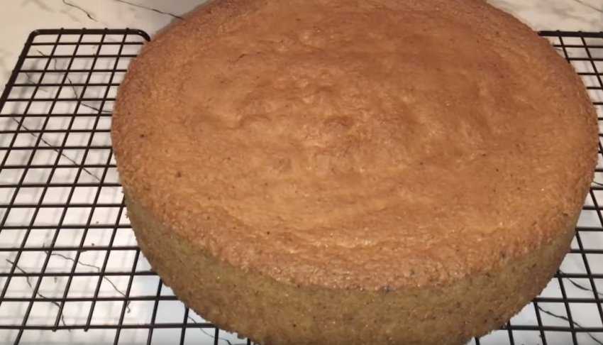 Ореховый торт с варёной сгущёнкой - 15 пошаговых фото в рецепте