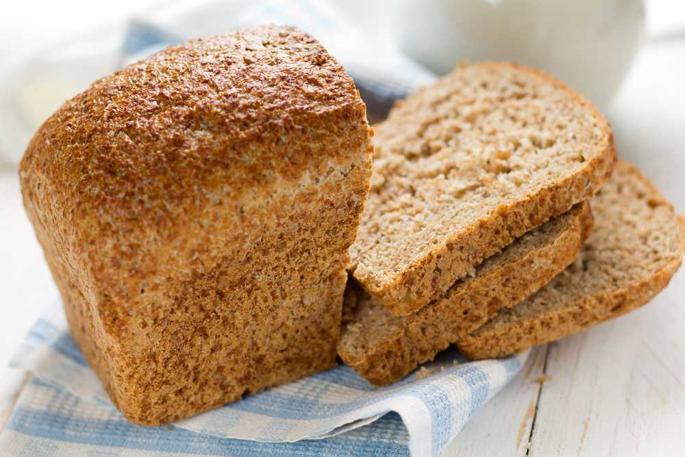 Что такое припек при выпечке. Хлеб. Пшеничный хлеб. Хлеб обычный. Цельнозерновой хлеб.