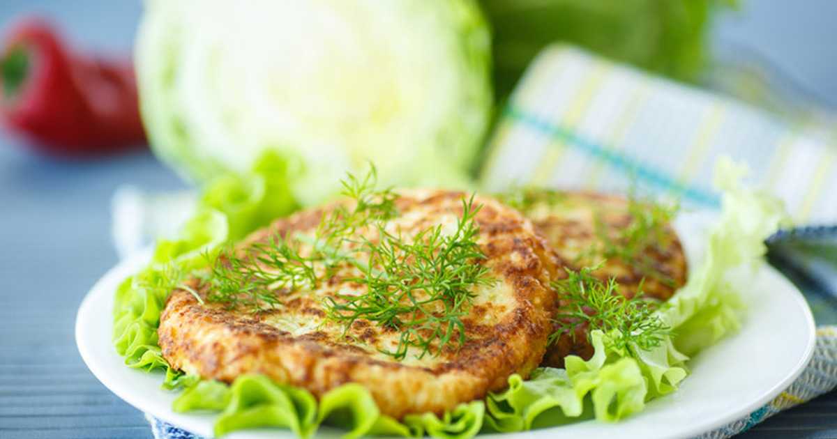 Оладьи из капусты – 12 самых вкусных рецептов