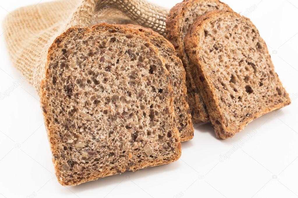 Бездрожжевой хлеб из пророщенной пшеницы на закваске
