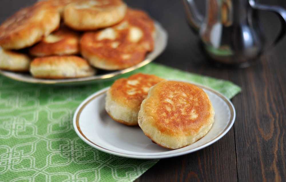 Беляши с мясом - 10 очень вкусных домашних рецептов на сковороде с пошаговыми фото