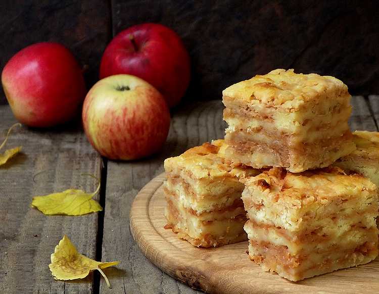 Насыпной пирог с яблоками – рецепты с манкой, творогом, тыквой и овсяными хлопьями